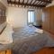 Amazing Apartment In Paciano With Kitchen