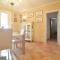 2 Bedroom Nice Home In Massarosa - Massarosa