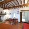 Beautiful Apartment In Paciano With Wifi