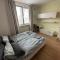Private apartment 1km from center