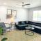 Stylish Cozy Townhouse with King Bed & Parking Near Arizona State University, Mill Avenue & Tempe Downtown