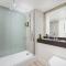 Holiday Inn Northampton by IHG