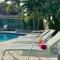 Paradise Oasis with Heated Pool 8 mins from the Beach!