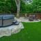 Hillside Hideaway- Container Home in Blowing Rock (4 miles from Appalachian Ski Mountain) - Blowing Rock
