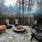 Hillside Hideaway- Container Home in Blowing Rock (4 miles from Appalachian Ski Mountain) - Blowing Rock