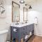 Downtown Luxury Farmhouse Apartment #4