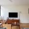 Treetops Erskineville Apartment w Parking & Aircon