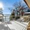 Stunning 4BR Cottage with Lake View - Barrie