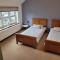 Cosy modern cottage by the sea, heart of snowdonia