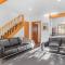 Cosy renovated 2 bed villa in superb location