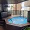 Morumbi, Apartamento Pub, SPA com hidromassagem, PISCINA Aquecida PRIVATIVA, LAREIRA, tudo que você precisa para descansar, trabalhar ou realizar aquela comemoração! Com total conforto e PRIVACIDADE! O Apt Nota 10 de SP! - 圣保罗