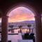 Family-friendly Riverfront mansion pool and spa in a calm cove of the Colorado River - Буллхед-Сити