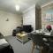 Cosy home, family & contractor friendly 4 bedroom near Leeds centre, sleeps 7 - Leeds