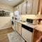 Smoky Hue by KABINO Walk to Downtown/ Anakeesta Shared Pool AC