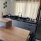 Apartamento com piscina a 100 metros da praia