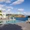 Can Ema, villa moderna con piscina frente al mar - Capdepera