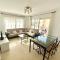 Centric and spacious flat with free car park - Sevilla