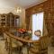 Royal Ridge Guesthouse
