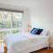 Serene 4Bed2Bath House w Parking Near Mornington Peninsula - Frankston