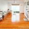 Serene 4Bed2Bath House w Parking Near Mornington Peninsula - Frankston