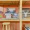 Chic chalet w/ hot tub, ping-pong, arcade bball