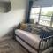 Walk to the beach, Studio, with Pool and FREE Parking - Hallandale Beach