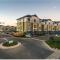 19 Elizabeth Place - Beautiful and spacious self catering 3 bedroom unit with quick access to Kyalami Racetrack with free WiFi - Perfect for a big family in Midrand - Мідранд