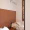 LOPEZ Hostel & Suites