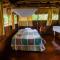 Tres Chimbadas Lake Lodge