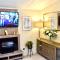 Longstone Lodge