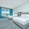Holiday Inn Express & Suites Charleston Arpt-Conv Ctr Area by IHG - 查尔斯顿