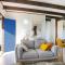 Walk to beach, quiet location - 2 night minimum stay