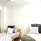 Perfect Locale 2bed Apt Parking
