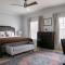 The Commodore - Stunning Vandy Home, Walk To It All - Nashville