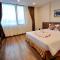 Lenid Ocean View Hotel