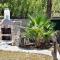 Villa Komorebi, the Private 3BR Grand Estate - 2500m2 Garden - Walk to Beach & Town