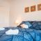 N2 Centrally Located 3-Room Apartment with Balcony or individual Rooms - Karlsruhe