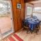 Arnold Beach House 1-main floor - روكواي بيتش
