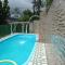 Casa com piscina em Mongaguá