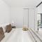 Modern 2BR Apt Next to Southern Cross FREE Parking