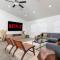 Spacious Family Oasis ~ PoolTable ~ Backyard ~ Pkg