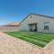 Spacious Family Oasis ~ PoolTable ~ Backyard ~ Pkg