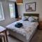 Two Bedroom Lodge In The Country - Owl, Peacock & Meadow