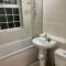 2 bed Solihull near NEC Airport, JLR, Resort Wrld - 索利赫尔