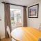 The Bakehouse - central townhouse sleeps 8 people