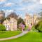 Stylish Spacious Apartment in Central Windsor