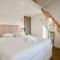 Two bedroom house with courtyard, quiet