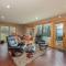 Blue Ridge Bliss Gorgeous home with hot tub & stunning views - Weaverville