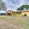 Lovely Merritt Island Home with Kayak and Fire Pit!