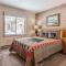 Snowcreek #309 2 Plus Loft, 2 Bathroom Condo Sleeps 8 People with Amazing Mountain Views